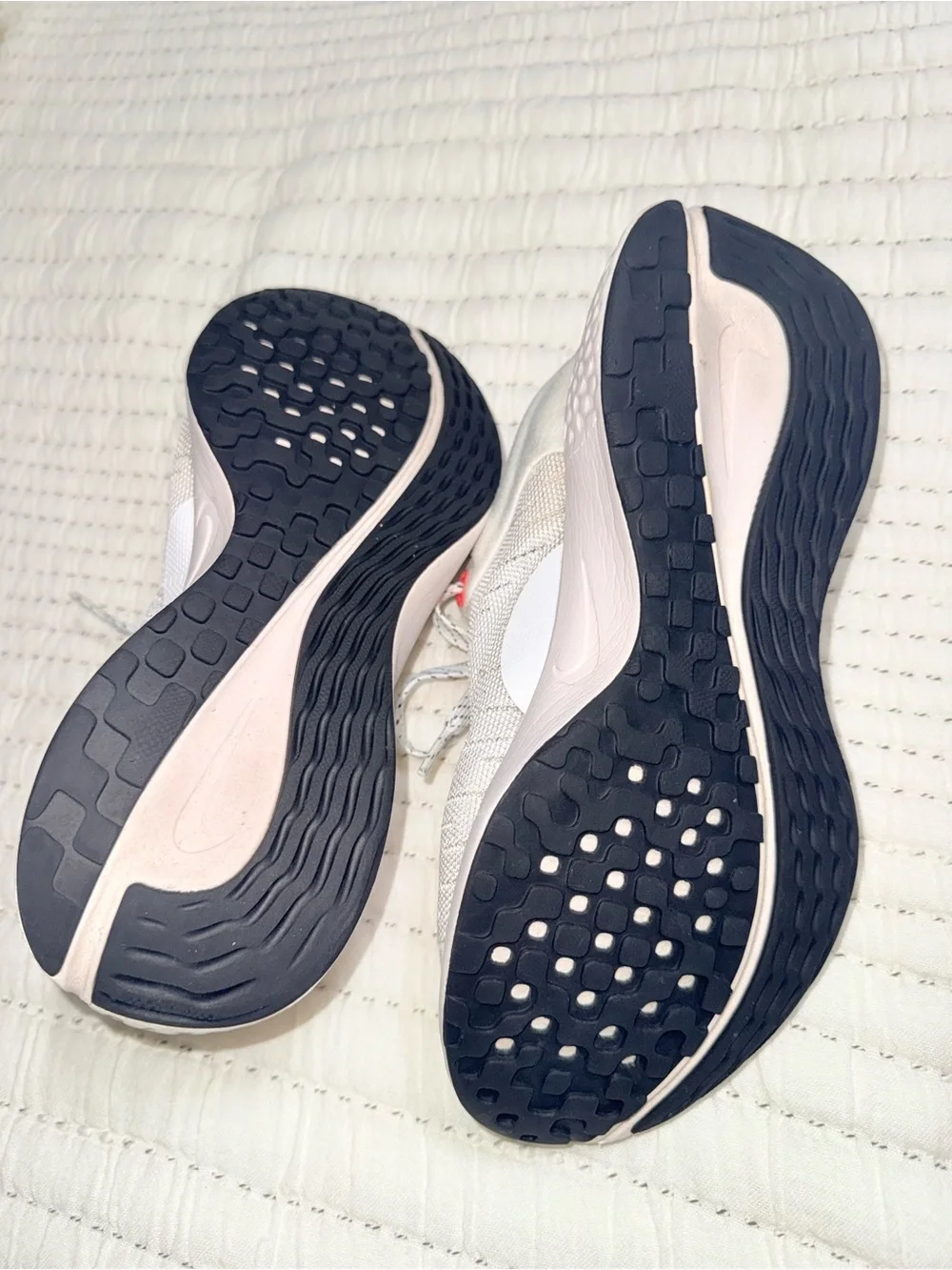 Nike Renew Serenity running shoes size 7